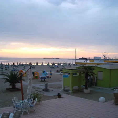 Ersilia Hotel 2*