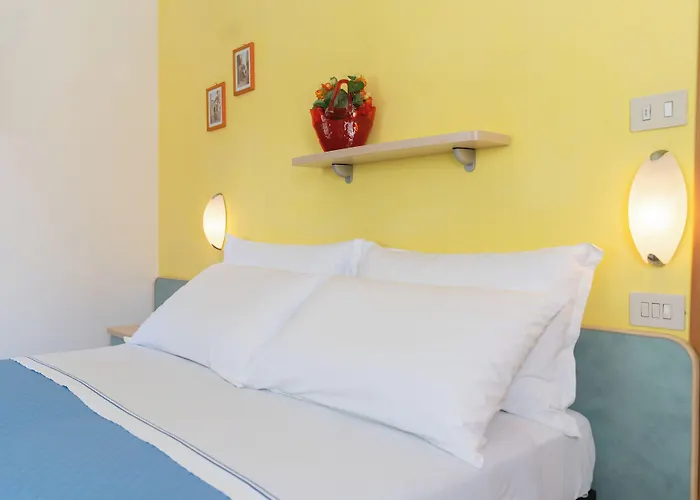 Ersilia Hotel 2*